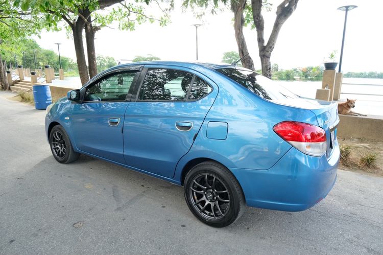 Mitsubishi Attrage 2014 1.2 GLX Sedan เบนซิน ไม่ติดแก๊ส เกียร์อัตโนมัติ น้ำเงิน รูปที่ 4