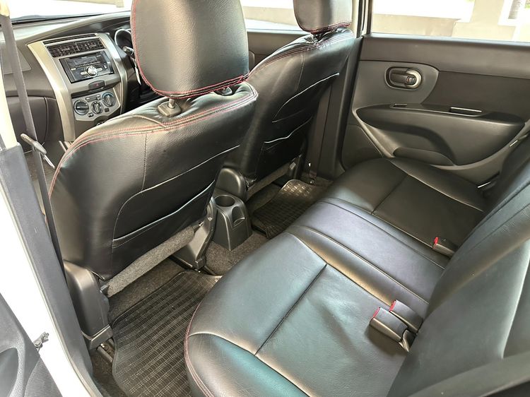 Nissan Livina 2014 1.6 E Utility-car เบนซิน ไม่ติดแก๊ส เกียร์อัตโนมัติ ขาว รูปที่ 4