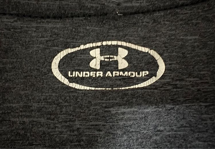 Under Armour เสื้อกีฬา ผู้หญิง ของแท้ รูปที่ 4