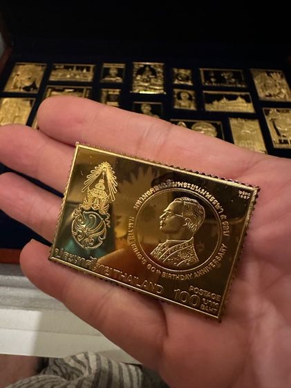 สแตมป์ทอง ชุดสืบสานประราชประวัติ ทำด้วยเงินบริสุทธิชุบทองสวิส 999.99 สแตมป์หายาก มี9,999 ชุดเท่านั้นค่ะ รูปที่ 6
