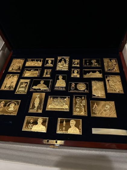 สแตมป์ทอง ชุดสืบสานประราชประวัติ ทำด้วยเงินบริสุทธิชุบทองสวิส 999.99 สแตมป์หายาก มี9,999 ชุดเท่านั้นค่ะ