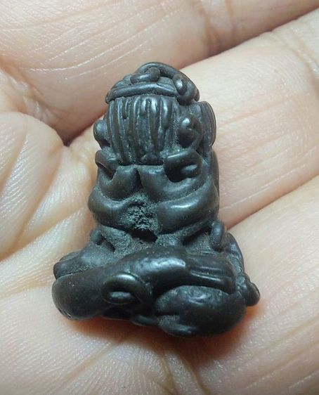 พระปิดตายันต์ยุ่ง แห้งเก่า เนื้อจัด  รูปที่ 6