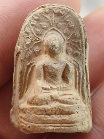 พระคงลำพูน รูปที่ 3