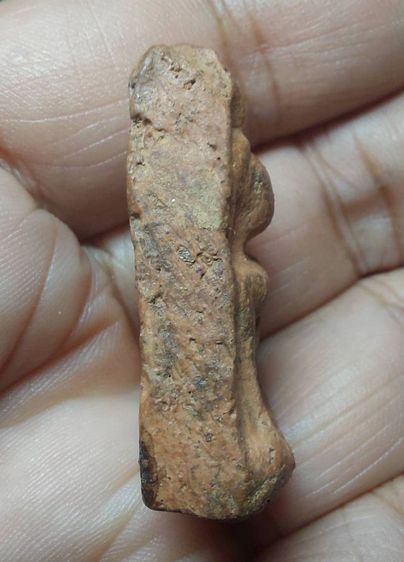 พระนางพญา พิมพ์เข่าโค้ง แห้งเก่า เนื้อจัด   รูปที่ 4