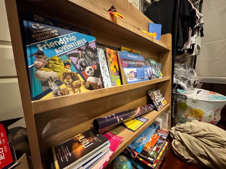 ขายชั้นหนังสือ ไม้แท้ รูปที่ 3