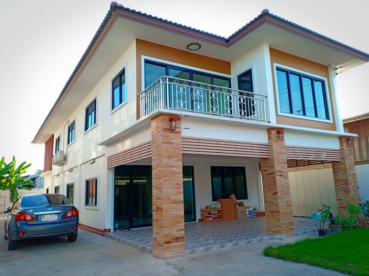 อื่นๆ ตกแต่งครบ 2018 🏡 บ้านเดี่ยวหลังใหญ่ 2 ชั้น 118 ตร.ว. ใจกลางเมืองสกลนคร ใกล้ Big C-รพ.ศูนย์-สระพังทอง สงบ เป็นส่วนตัว พร้อมอยู่