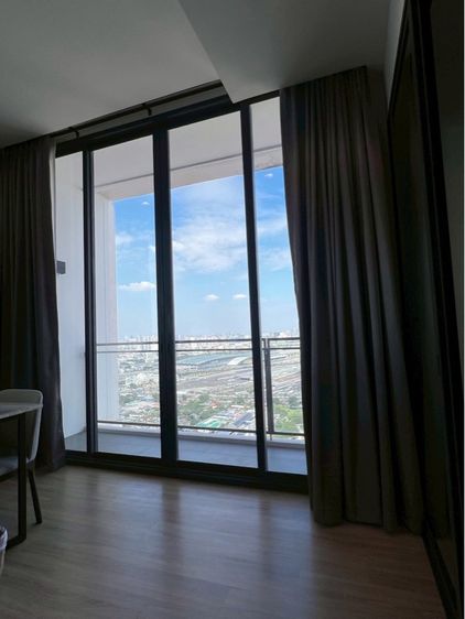 ขายด่วน เจ้าของขายเอง The Line Pahon-Pradipat 2 ห้องนอน 2 ห้องน้ำ 66.57 ตรม. ห้องมุม