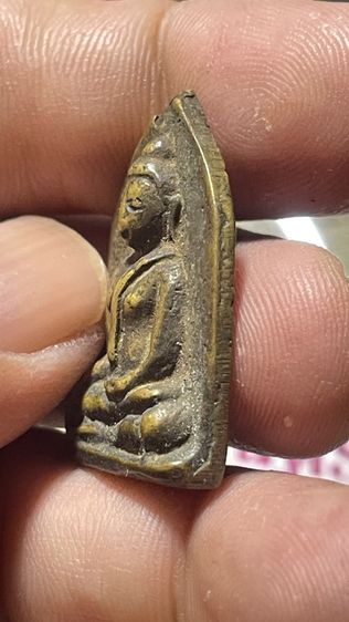 พระพุทธหล่อโบราณหลังยันต์ตามรูปไม่ทราบที่เนื้อโลหะทองเหลืองสวยเก่า รูปที่ 5