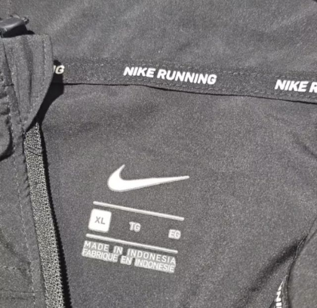 nike running jacket รูปที่ 7