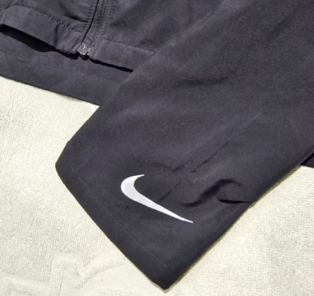 nike running jacket รูปที่ 3