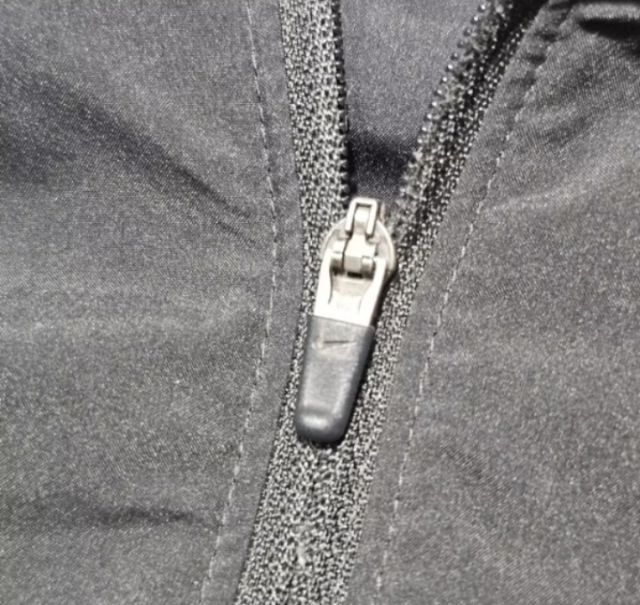 nike running jacket รูปที่ 6