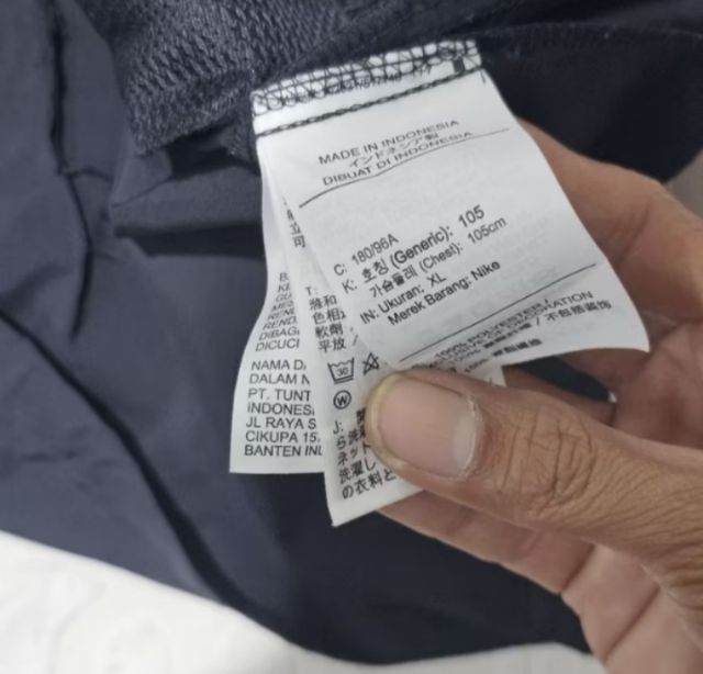 nike running jacket รูปที่ 4