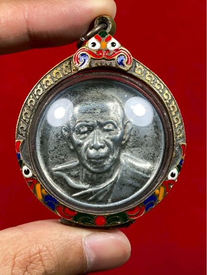 🔺เหรียญกลมใหญ่ หลวงปู่ทิม วัดระหารไร่ จ.ระยอง พร้อมเลี่ยม