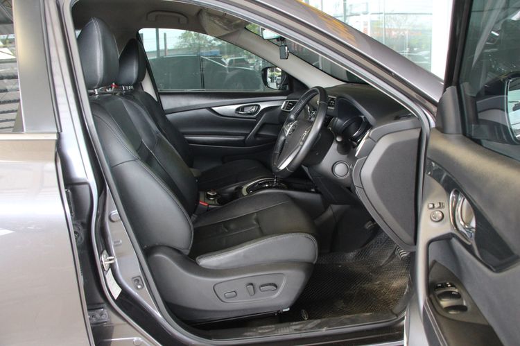 Nissan X-Trail 2016 2.0 V 4WD Utility-car เบนซิน ไม่ติดแก๊ส เกียร์อัตโนมัติ เทา รูปที่ 3