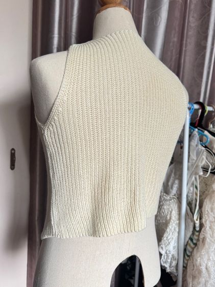 เสื้อกล้ามผ้านิตสีครีมอ่อนค่อนขาว รูปที่ 8