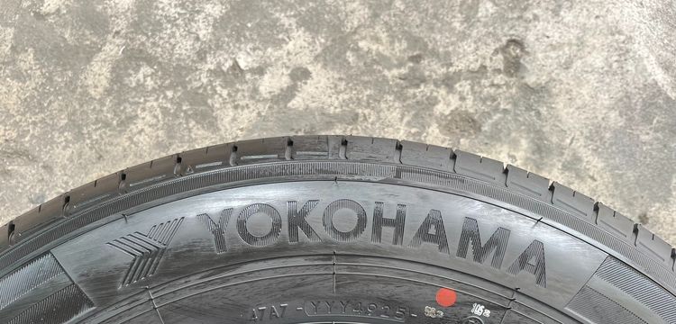 ✨ยางใหม่ป้ายแดง✨235-65-16 Yokohama💥ปลายปี 25💥🚘ใส่กับ รถตู้ ,รถกระบะตัวเตี้ย ได้เลย รูปที่ 2