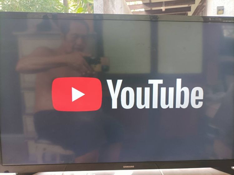 สมารททีวี SAMSUNG digital 32 นิ้ว รุ่น ua32j4303 ต่อแลน ไวไฟ ดูยูทูป ส่งจากมือถือได้ ดูทีวีดิจิตอลไม่ต้องต่อกล่อง รีโมทครบ ขาย 1790 บาท  