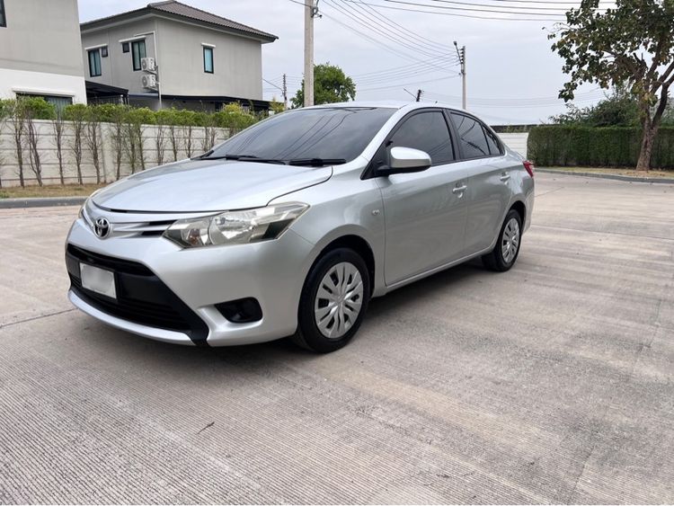 Toyota Vios 2015 1.5 J Sedan เบนซิน ไม่ติดแก๊ส เกียร์อัตโนมัติ เทา รูปที่ 4