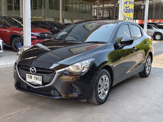 Mazda Mazda 2 2016 1.3 High Sedan เบนซิน ไม่ติดแก๊ส เกียร์อัตโนมัติ ดำ รูปที่ 3