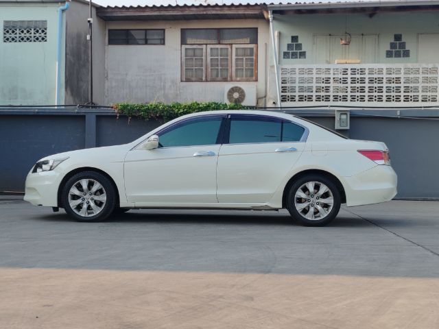 Honda Accord 2010 2.0 EL i-VTEC Sedan เบนซิน ไม่ติดแก๊ส เกียร์อัตโนมัติ ขาว รูปที่ 3