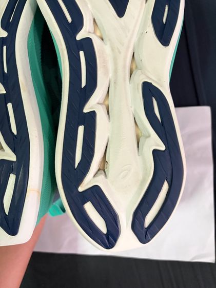 Asics superblast รูปที่ 6