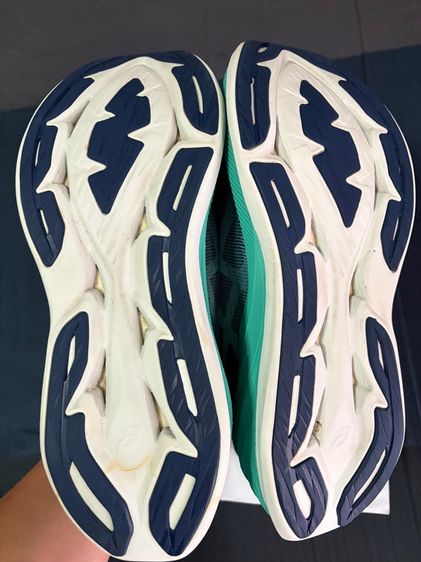 Asics superblast รูปที่ 10