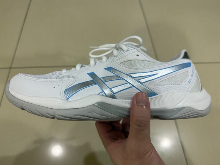 รองเท้าผู้ชาย Asics ไซส์ 42 (8.5US) ของแท้ สภาพแค่ลองสวมเดินในบ้าน