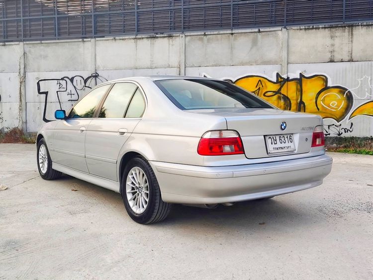 BMW Series 5 2004 523i Sedan เบนซิน ไม่ติดแก๊ส เกียร์อัตโนมัติ เทา รูปที่ 2
