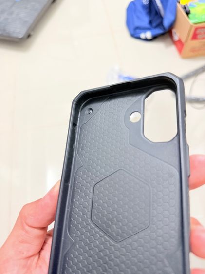 ขายเคส UAG MONARCH  16 Plus 700 บาท สภาพใช้งานมือ เดียว มีใบเสร็จ พร้อมกล่อง ส่งฟรี รูปที่ 5