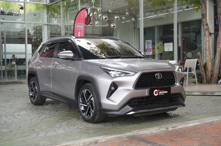 Toyota Yaris Cross 2023 1.5 HEV Premium Luxury Sedan ไฮบริด ไม่ติดแก๊ส เกียร์อัตโนมัติ เทา รูปที่ 3
