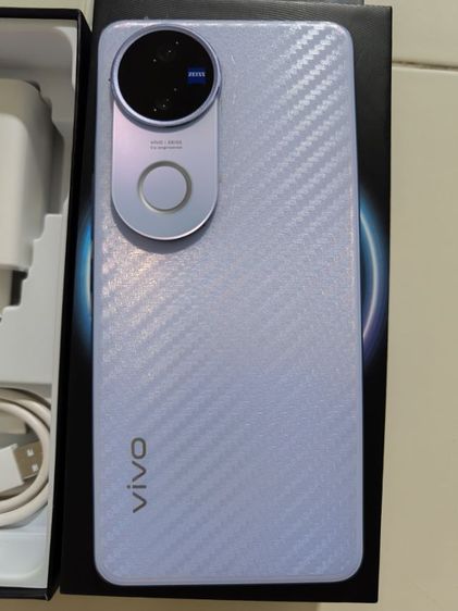 Vivo V50 5Gครบกล่อง สวยงามไร้รอย ประกันศูนย์ถึงเมษา รูปที่ 2