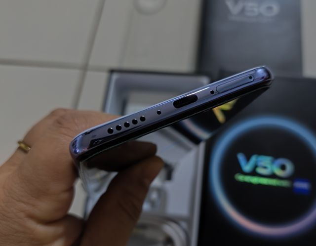 Vivo V50 5Gครบกล่อง สวยงามไร้รอย ประกันศูนย์ถึงเมษา รูปที่ 6