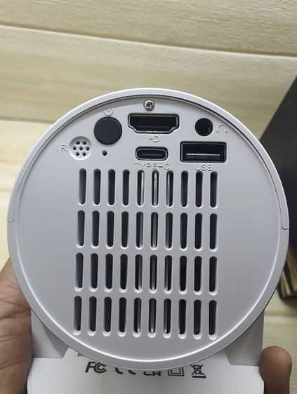 สุดคุ้มLEDโปรเจคเตอร์พกพาYK200 ปรับหมุนได้180องศาประหยัดไฟมาก เสียงเงียบ สภาพใหม่มากอุปกรณ์ครบ 400พอ รูปที่ 8