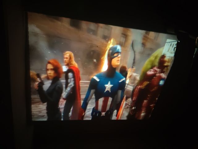 สุดคุ้มLEDโปรเจคเตอร์พกพาYK200 ปรับหมุนได้180องศาประหยัดไฟมาก เสียงเงียบ สภาพใหม่มากอุปกรณ์ครบ 400พอ รูปที่ 3