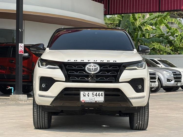 Toyota Fortuner 2022 2.4 Commander Utility-car ดีเซล ไม่ติดแก๊ส เกียร์อัตโนมัติ ขาว รูปที่ 2