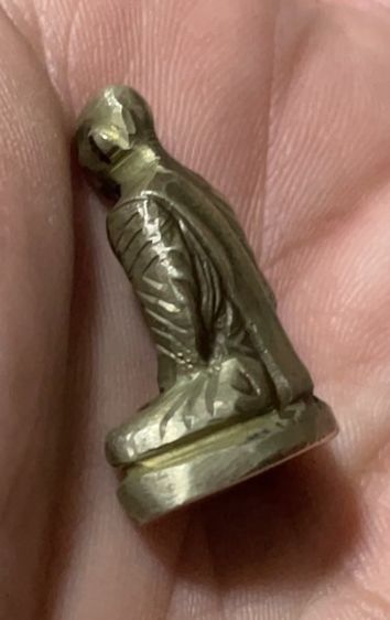 รูปหล่อปั้มหลวงพ่อเดิมพิมพ์ A รูปที่ 4