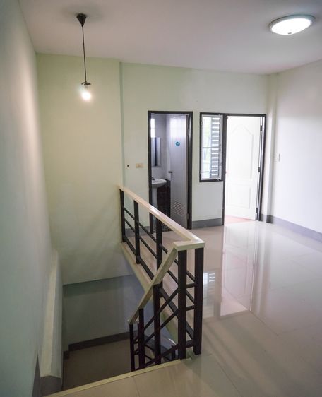 อาคารพาณิชย์ 2 ชั้น ใกล้ รร.จักรคำฯ อ.เมือง จ.ลำพูน รูปที่ 3