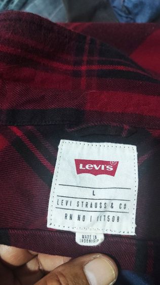 เสื้อเชิ๊ตลายสก๊อต ยี่ห้อ Levi's  รูปที่ 2
