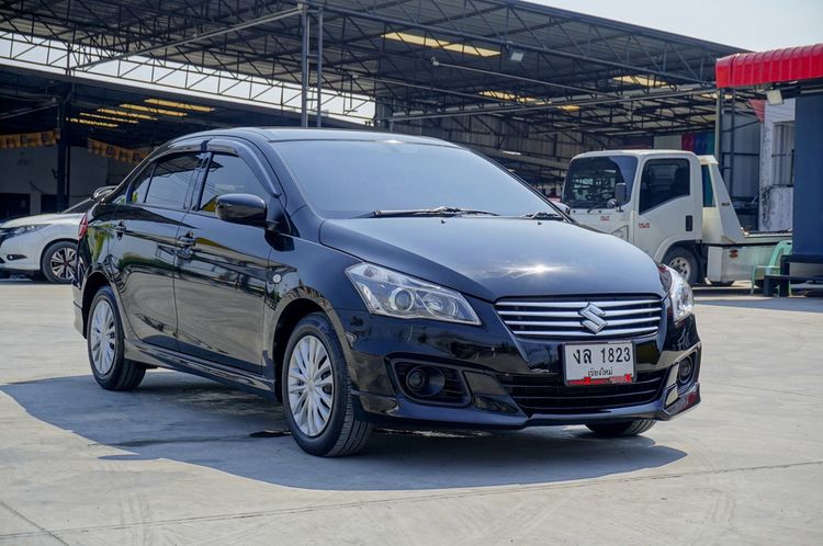 รถ Suzuki Ciaz 1.2 GL สี ดำ