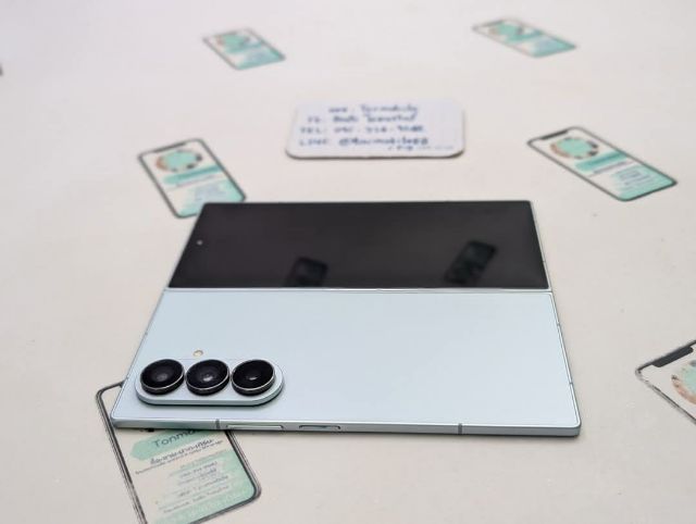 ขาย เทิร์น Samsung Galaxy Z Fold 7 512 Gb ศูนย์ไทย อุปกรณ์ครบยกกล่อง ประกันยาว เพียง 35,990 บาท ครับ รูปที่ 9