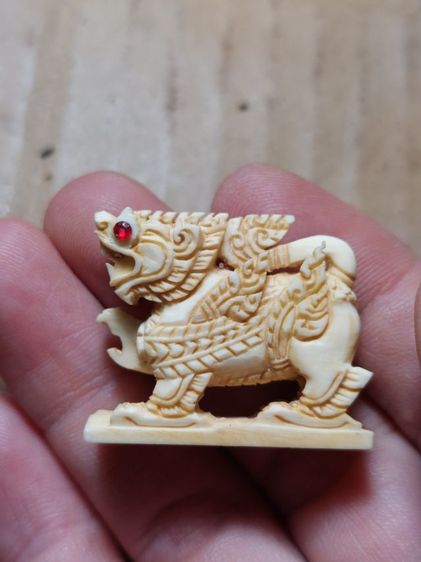 เครื่องรางสิงห์ทรงเครื่องหลวงพ่อหอมวัดชากหมากระยอง