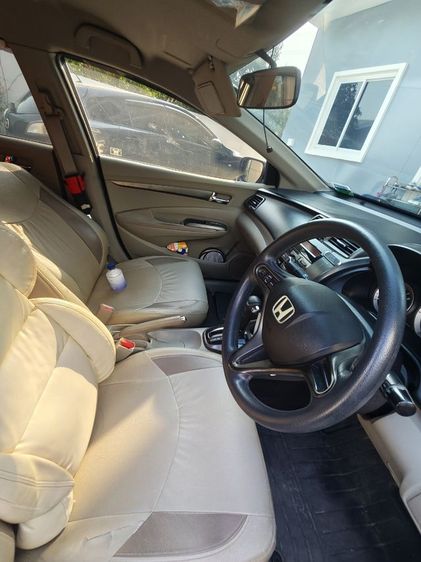 Honda City 2012 1.5 V CNG Sedan เบนซิน NGV เกียร์อัตโนมัติ ดำ รูปที่ 3
