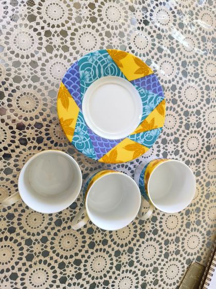 ถ้วยกาแฟพร้อมจานรอง 3 ชุด สภาพดีเหมือนใหม่ รูปที่ 2