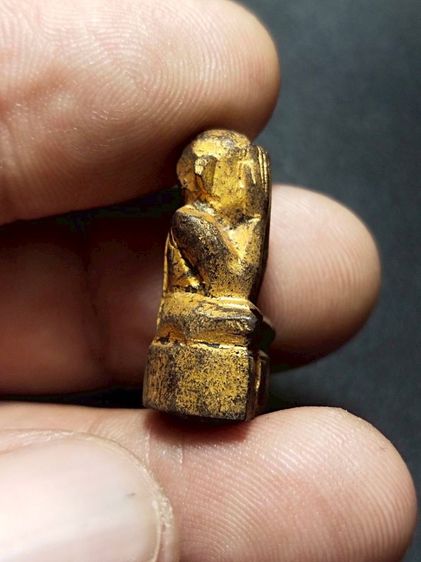 ปิดตาไม้แกะหลวงพ่อเบี้ยวัดโคกพระ รูปที่ 2