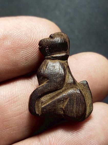 ลิงไม้แกะหลวงปู่บุญ