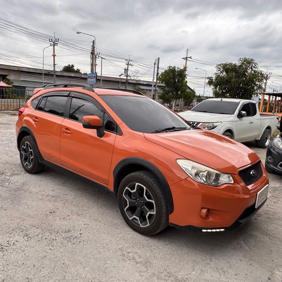 Subaru XV 2014 2.0 XV 4WD Utility-car เบนซิน ไม่ติดแก๊ส เกียร์อัตโนมัติ ส้ม รูปที่ 4