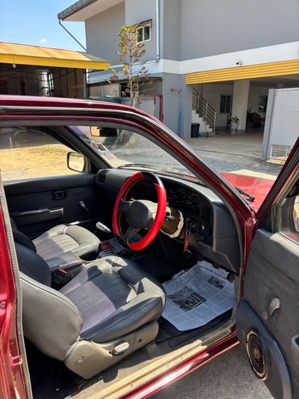 Toyota Hilux Mighty-X 1994 2.4 Pickup ดีเซล ไม่ติดแก๊ส เกียร์ธรรมดา แดง รูปที่ 4