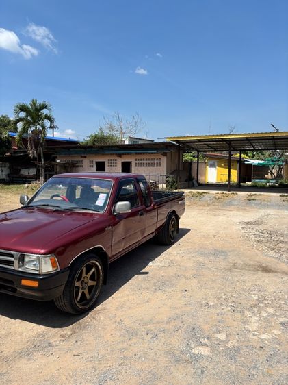 Toyota Hilux Mighty-X 1994 2.4 Pickup ดีเซล ไม่ติดแก๊ส เกียร์ธรรมดา แดง รูปที่ 3