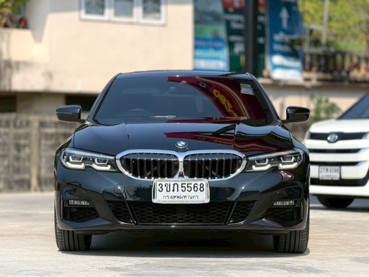 BMW Series 3 2020 330e Sedan ปลั๊กอินไฮบริด (PHEV) ไม่ติดแก๊ส เกียร์อัตโนมัติ ดำ รูปที่ 2
