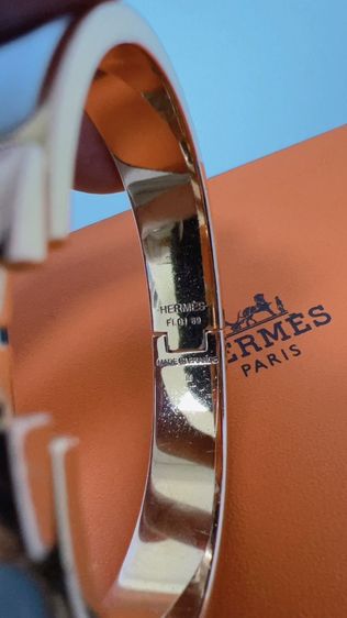 กำไล Hermès รุ่น Clic H สีขาว รูปที่ 7